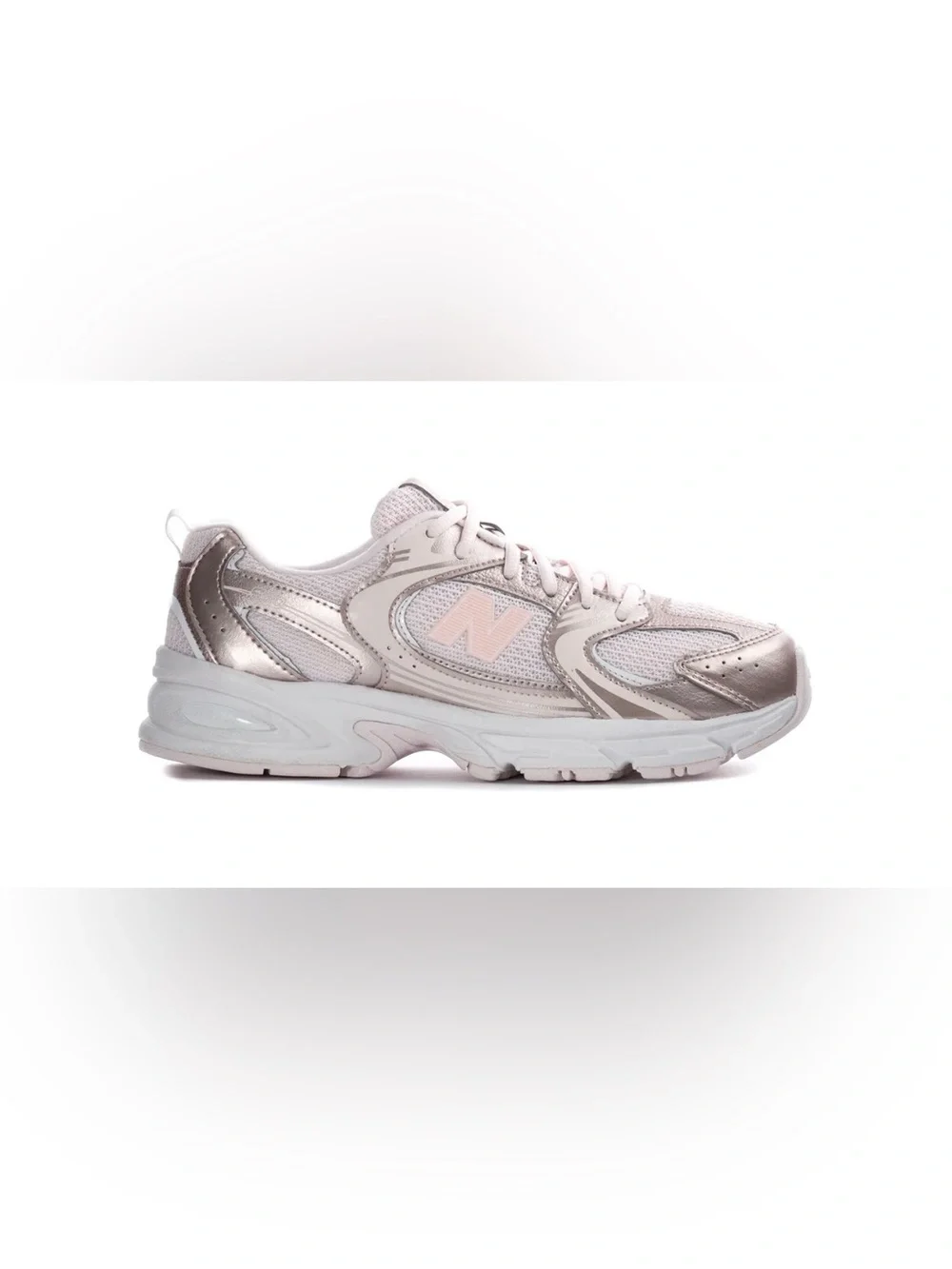 New In Box - New Balance 530 Kids Sneakers Size 5 youth/Color Soft Shell Pink